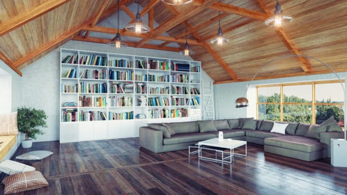Dachgeschoss mit Bücherregal Dachgeschoss mit Bücherregal